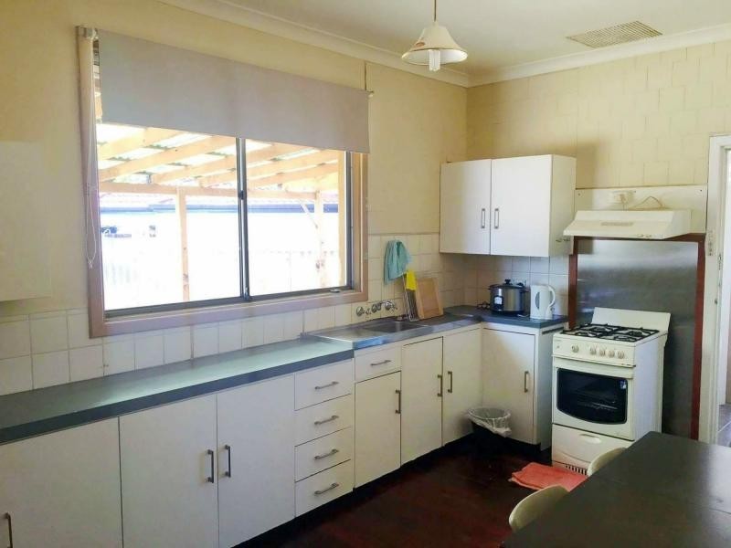 381 Hardey Road, Cloverdale WA 6105