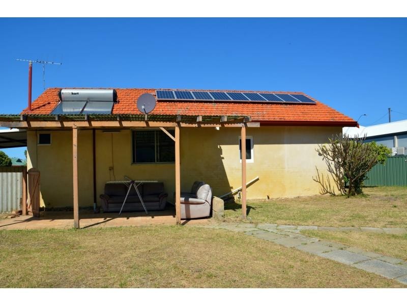 381 Hardey Road, Cloverdale WA 6105