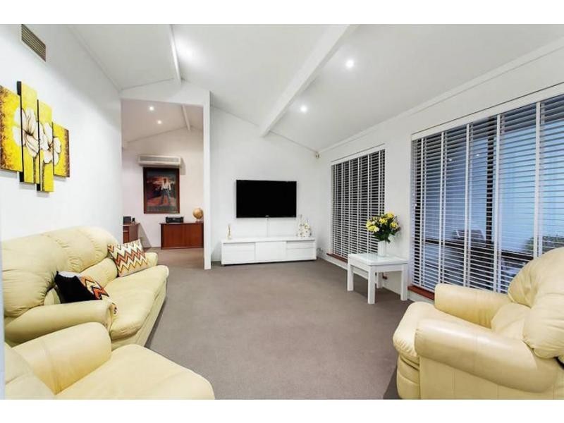 49 Seagull Way, Yangebup WA 6164