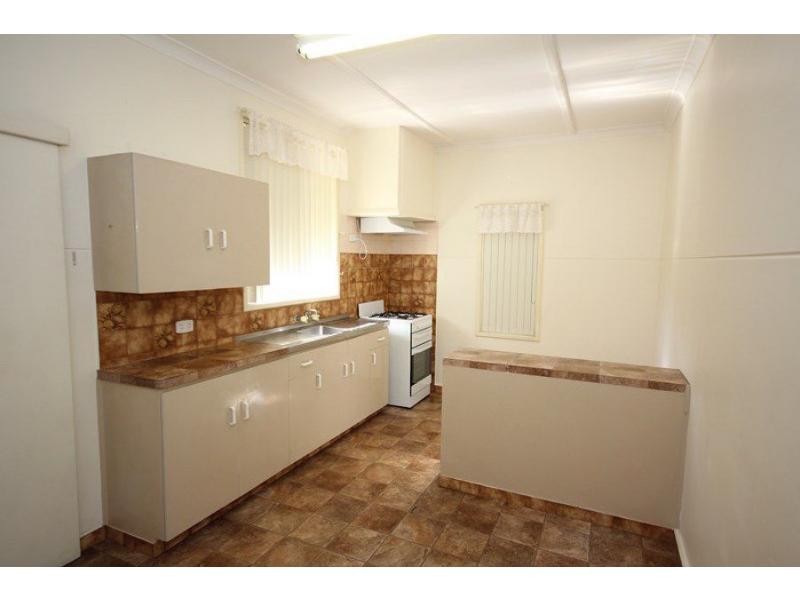 30 Stratton Street, Hamilton Hill WA 6163