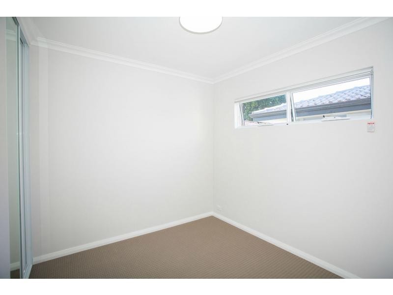 176A Ravenswood Drive, Nollamara WA 6061