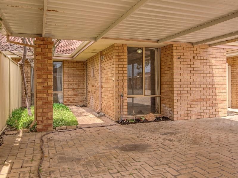 10/98 Simpson Avenue, Rockingham WA 6168