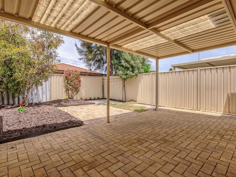 10/98 Simpson Avenue, Rockingham WA 6168