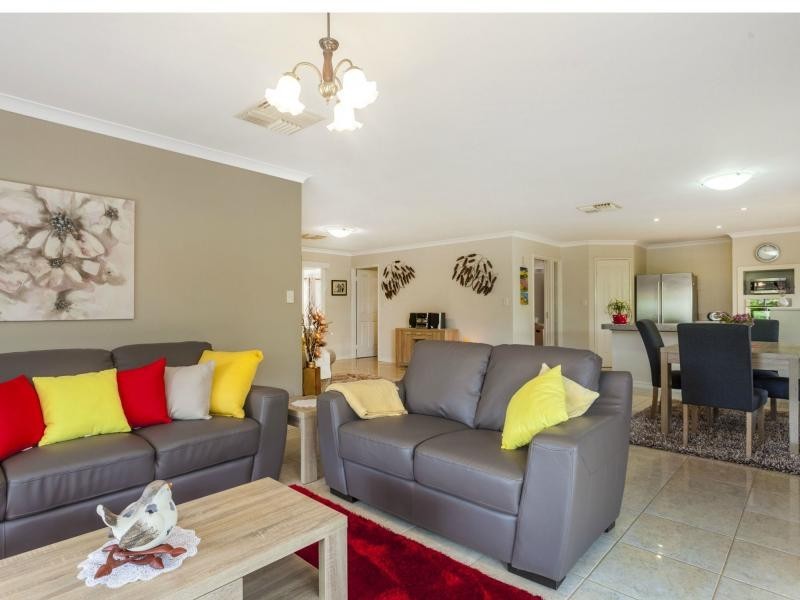 46 Sandilands Circuit, Tapping WA 6065