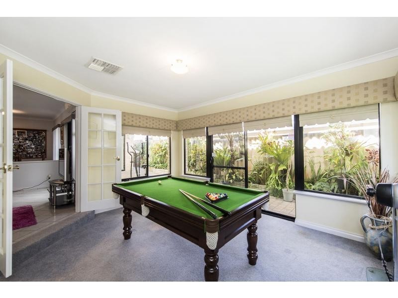 17 Warner Court, Manning WA 6152