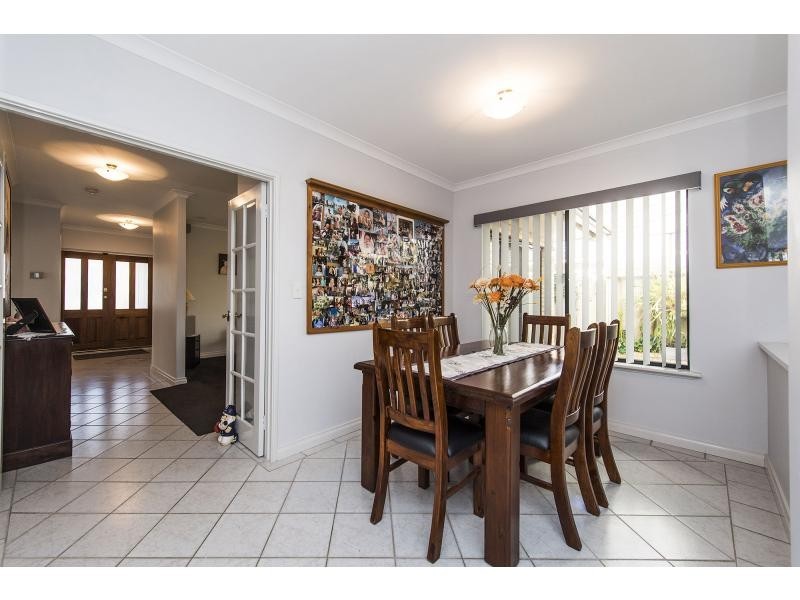 17 Warner Court, Manning WA 6152