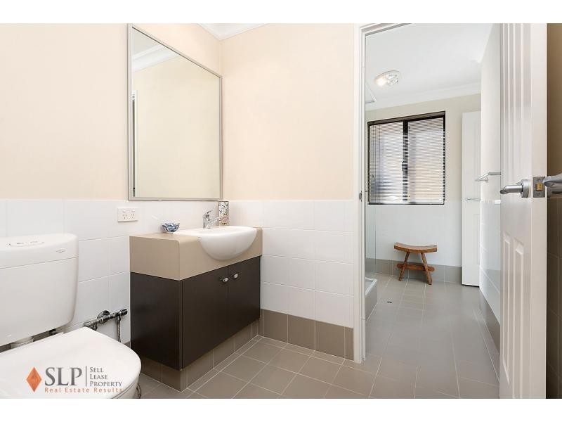 16 Glen Iris Drive, Jandakot WA 6164