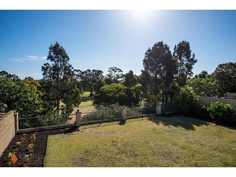 16 Glen Iris Drive, Jandakot WA 6164