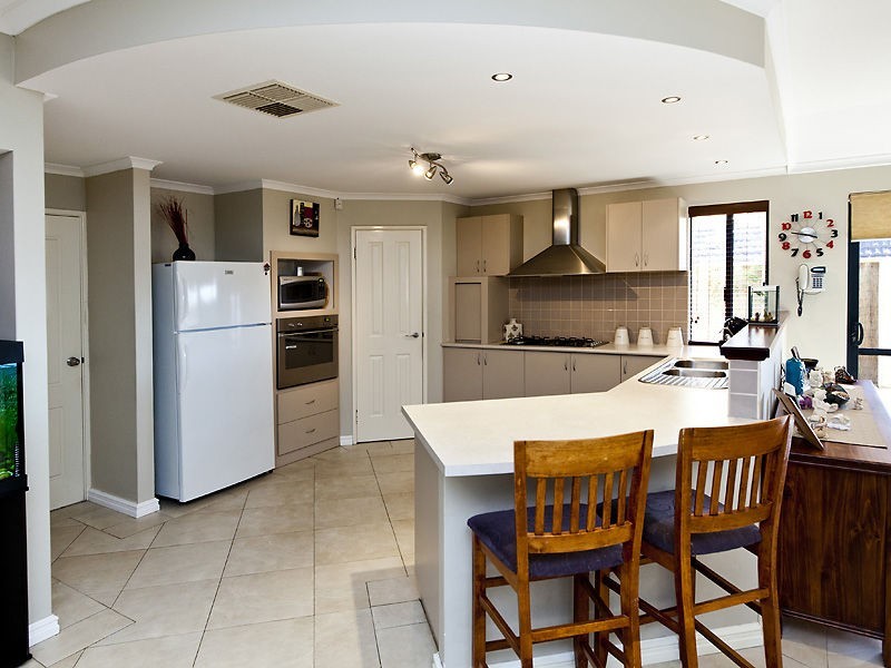 16 Kartner Road, Tapping WA 6065