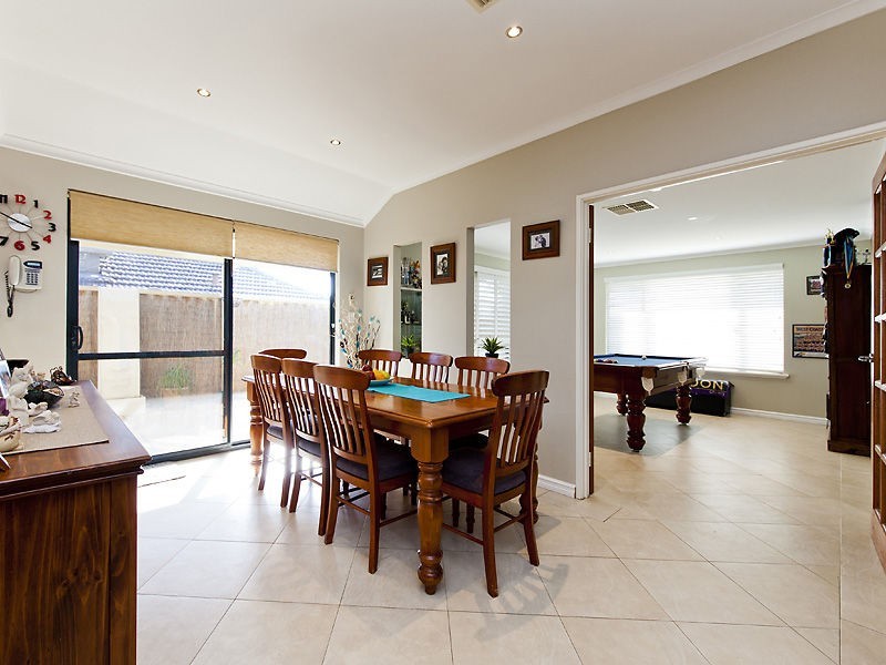 16 Kartner Road, Tapping WA 6065