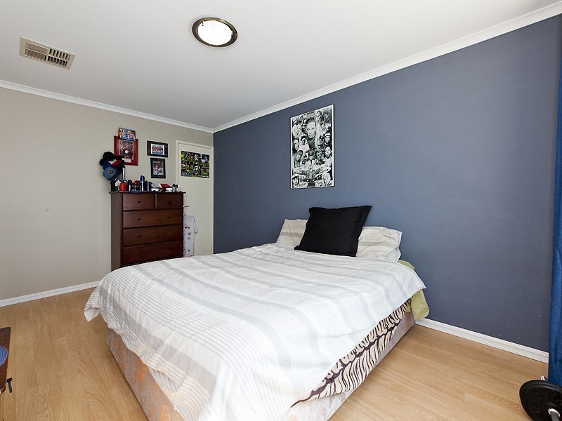 16 Kartner Road, Tapping WA 6065