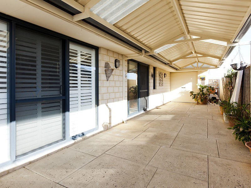 16 Kartner Road, Tapping WA 6065