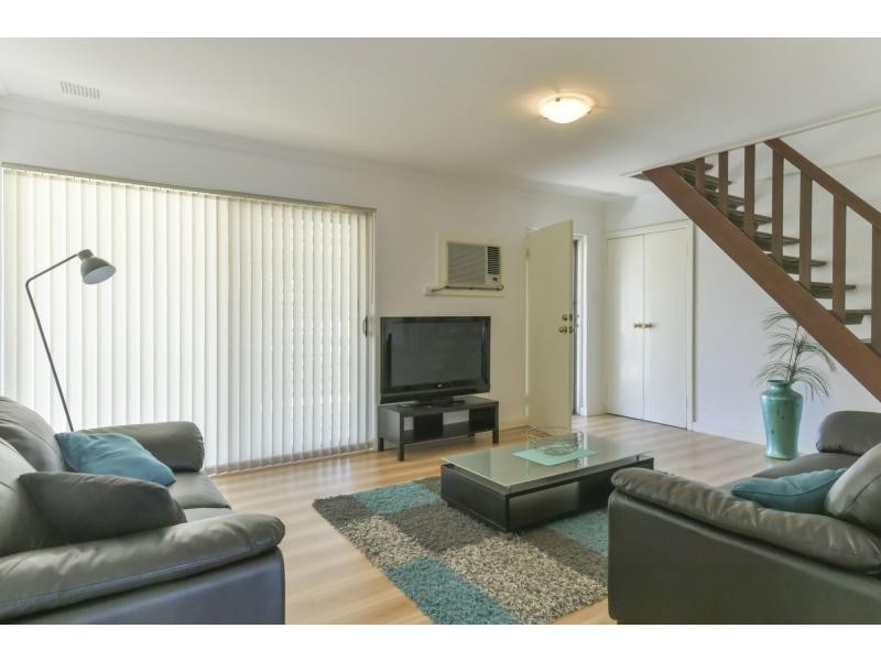 11 Otway Place, Shoalwater WA 6169