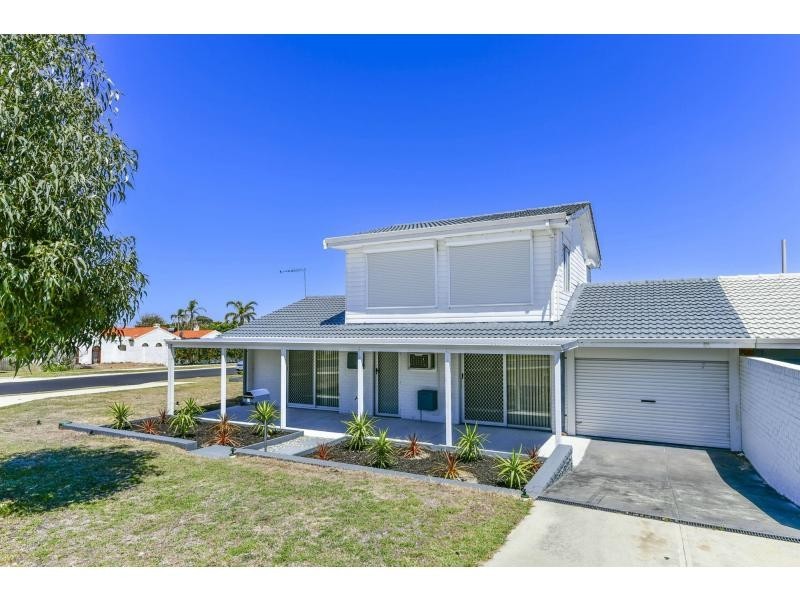 11 Otway Place, Shoalwater WA 6169