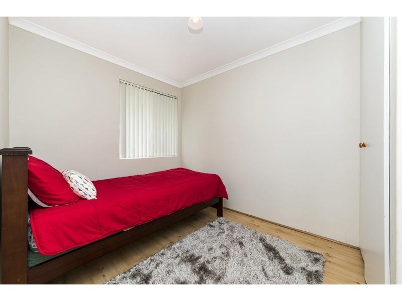 8 Oakwood Court, Beechboro WA 6063