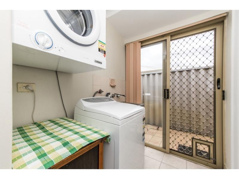 8 Oakwood Court, Beechboro WA 6063