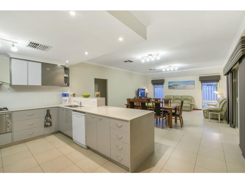 106 Rae Road, Shoalwater WA 6169