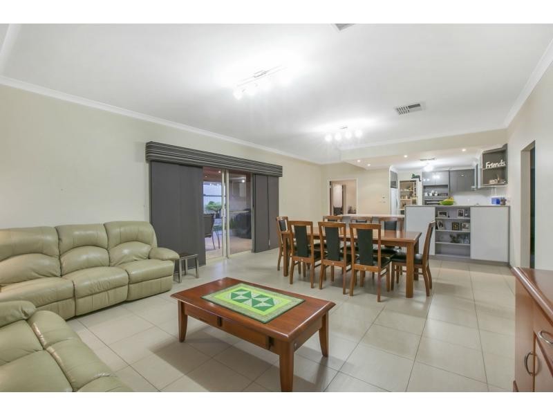 106 Rae Road, Shoalwater WA 6169