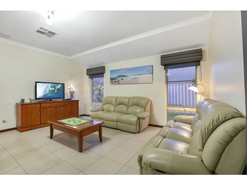 106 Rae Road, Shoalwater WA 6169