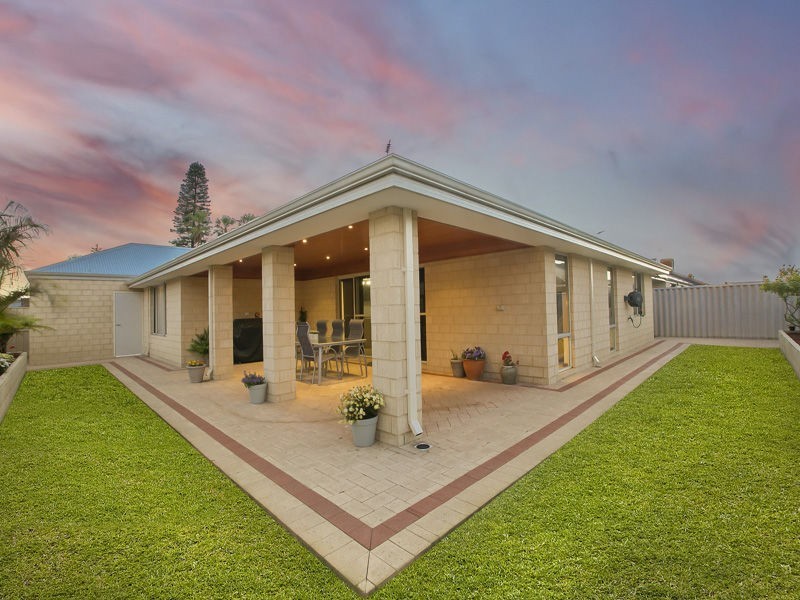 106 Rae Road, Shoalwater WA 6169