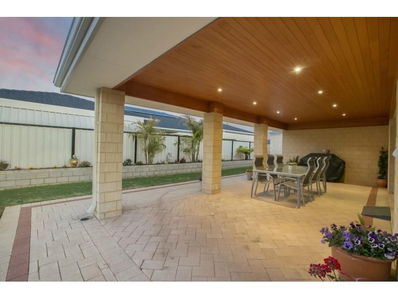 106 Rae Road, Shoalwater WA 6169