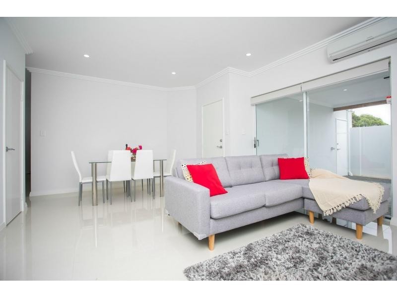 16A Newhaven Way, Nollamara WA 6061