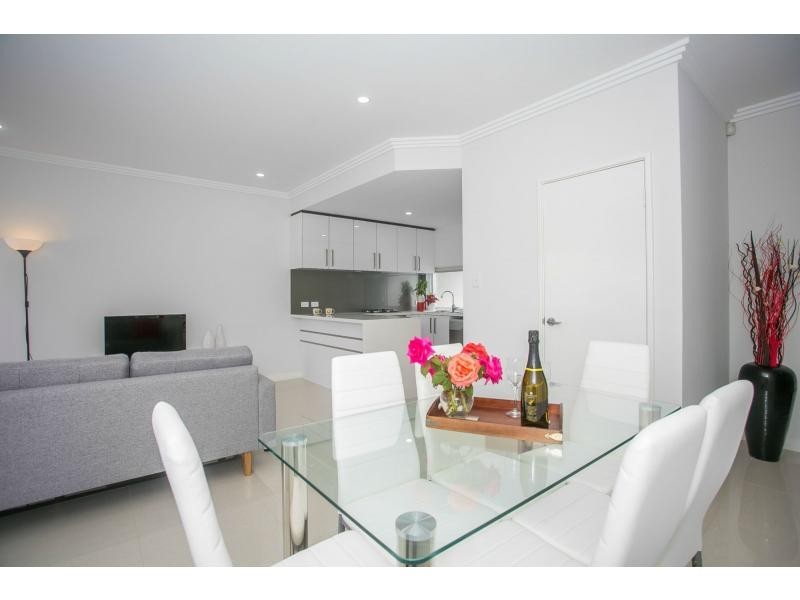 16A Newhaven Way, Nollamara WA 6061