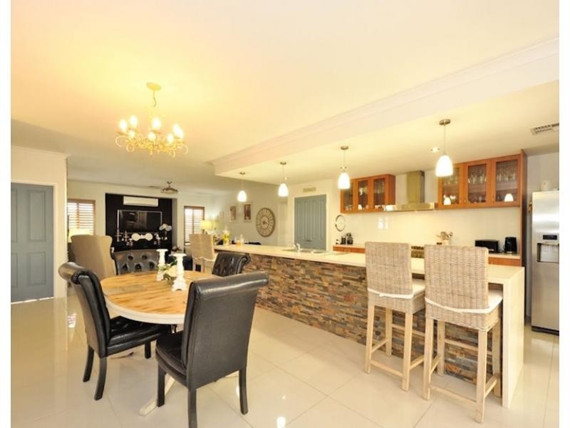 17 Australis Circle, Wannanup WA 6210