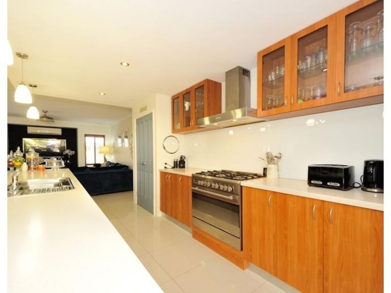 17 Australis Circle, Wannanup WA 6210