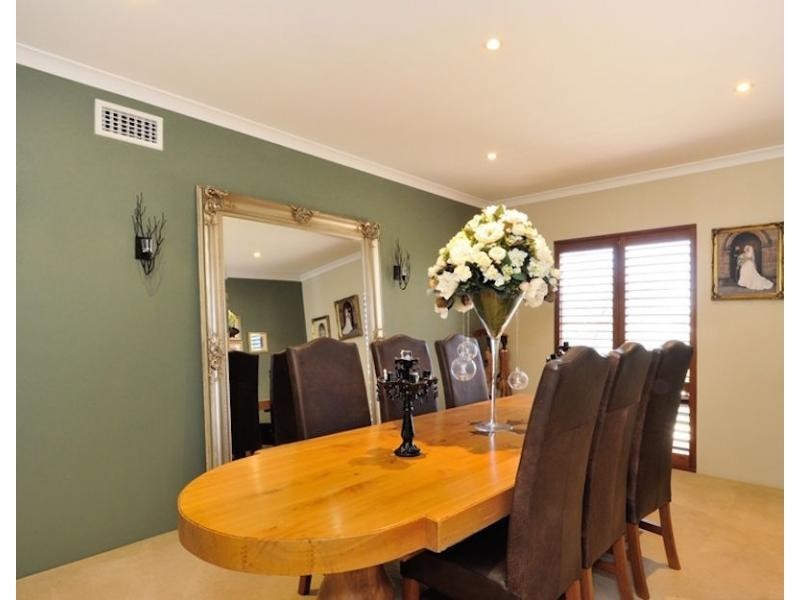 17 Australis Circle, Wannanup WA 6210