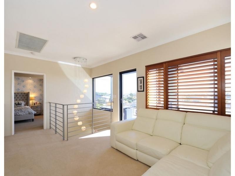 17 Australis Circle, Wannanup WA 6210