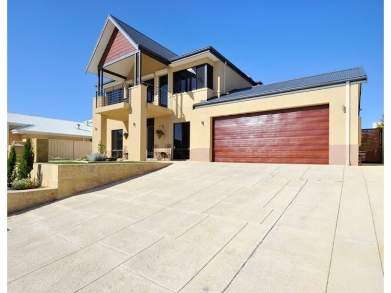 17 Australis Circle, Wannanup WA 6210