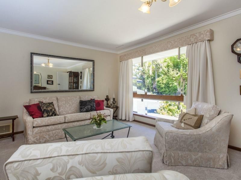 11 Windich Road, Bull Creek WA 6149