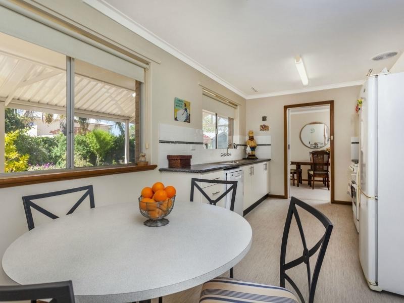 11 Windich Road, Bull Creek WA 6149