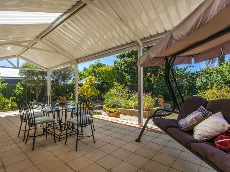 11 Windich Road, Bull Creek WA 6149