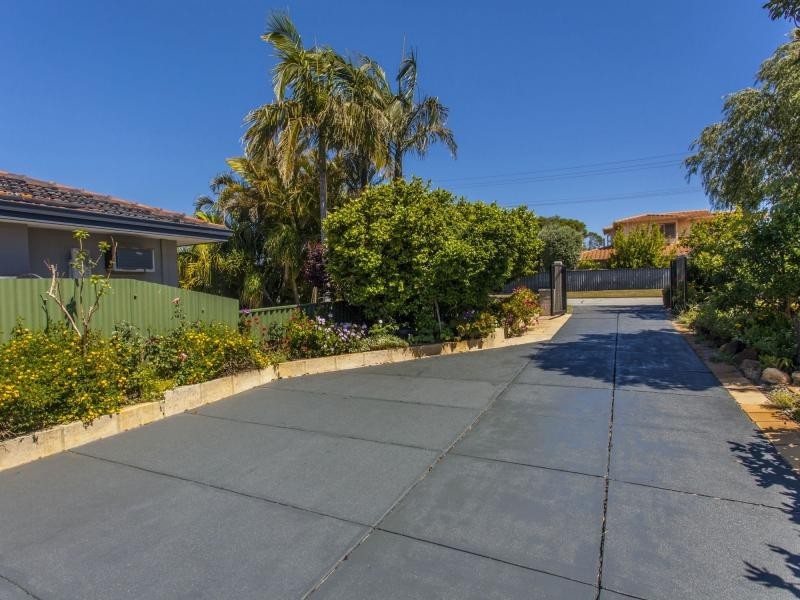 11 Windich Road, Bull Creek WA 6149