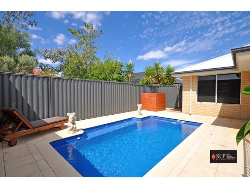 22 Cowra Turn, Aveley WA 6069