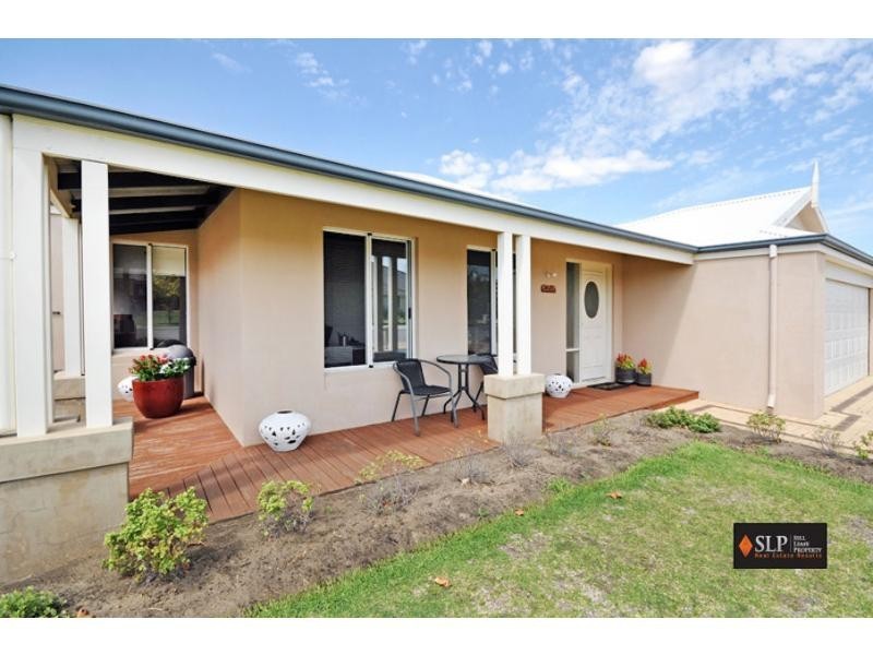 22 Cowra Turn, Aveley WA 6069
