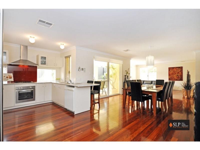 22 Cowra Turn, Aveley WA 6069