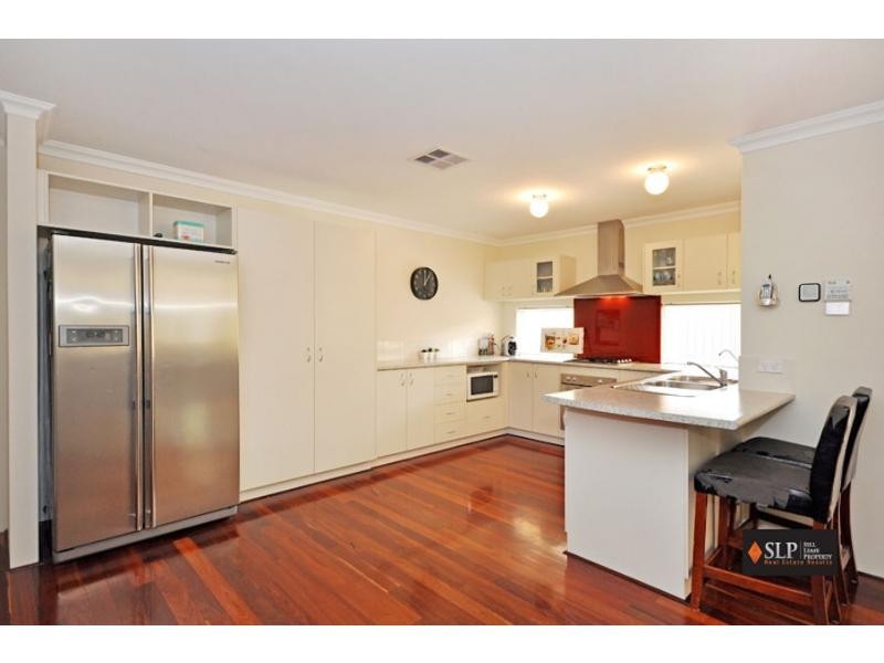 22 Cowra Turn, Aveley WA 6069