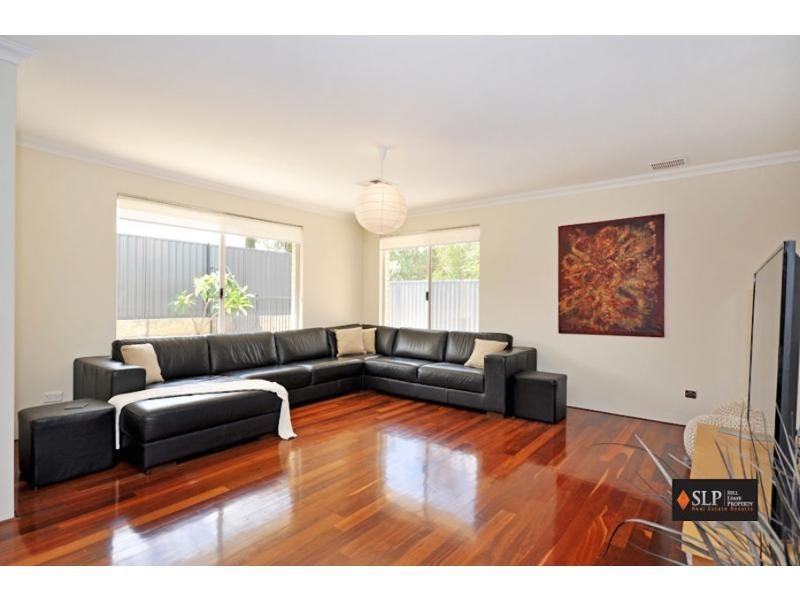 22 Cowra Turn, Aveley WA 6069