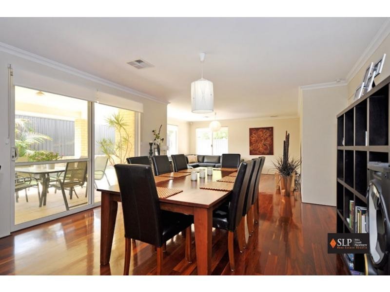 22 Cowra Turn, Aveley WA 6069