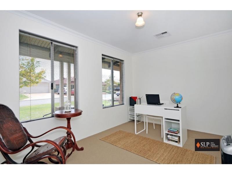 22 Cowra Turn, Aveley WA 6069