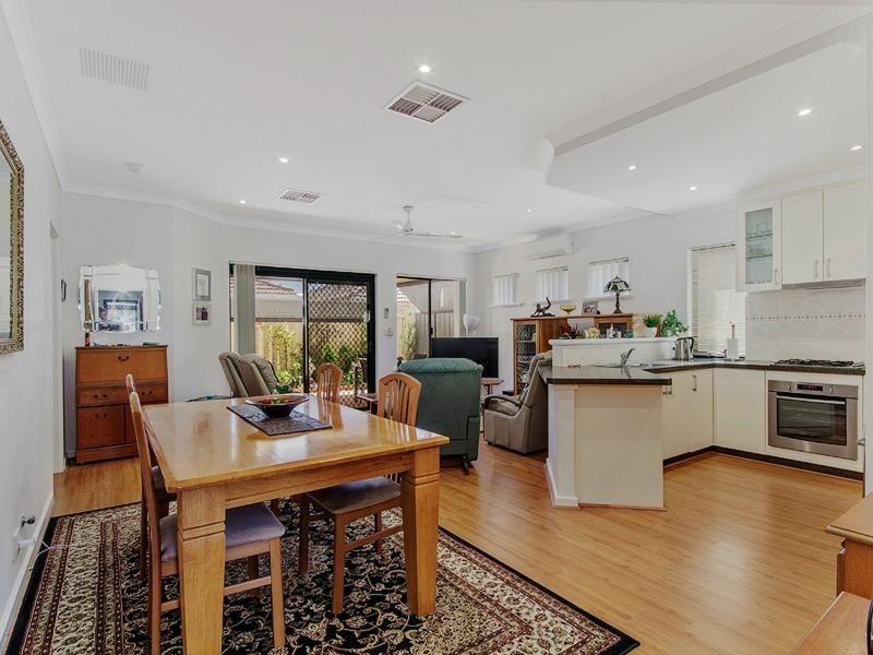 14/9 Bradbury Street, Rockingham WA 6168