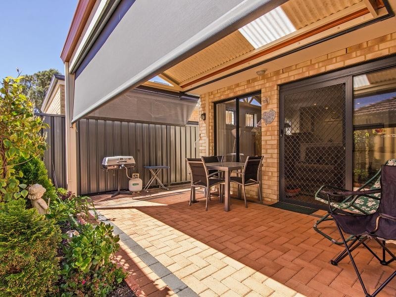 14/9 Bradbury Street, Rockingham WA 6168