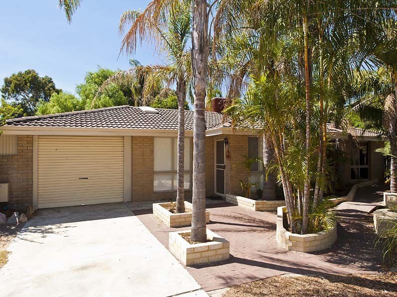 10 Agati Place, Forrestfield WA 6058