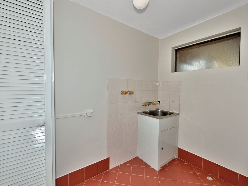 17/11 Leslie Street, Dudley Park WA 6210