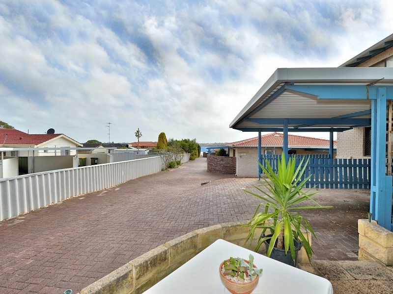 17/11 Leslie Street, Dudley Park WA 6210