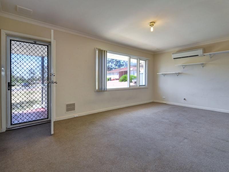 16 Keeley Way, Girrawheen WA 6064