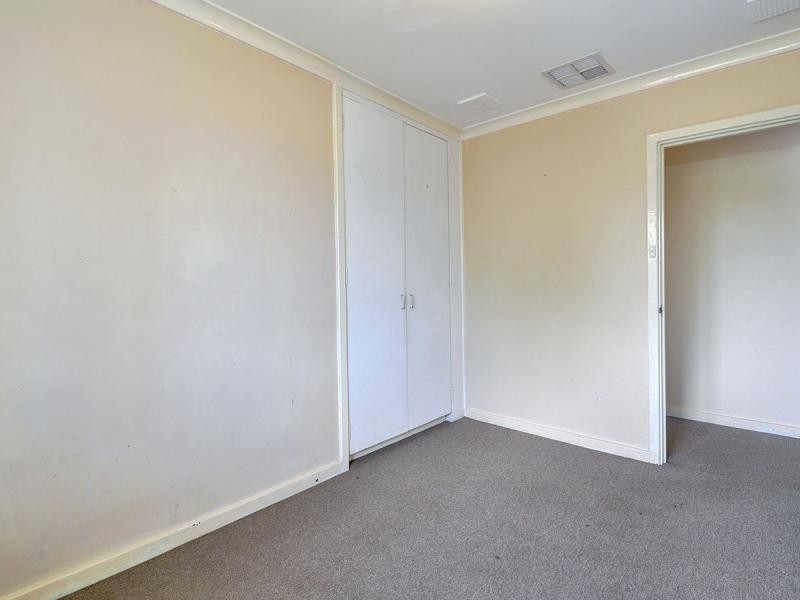 16 Keeley Way, Girrawheen WA 6064